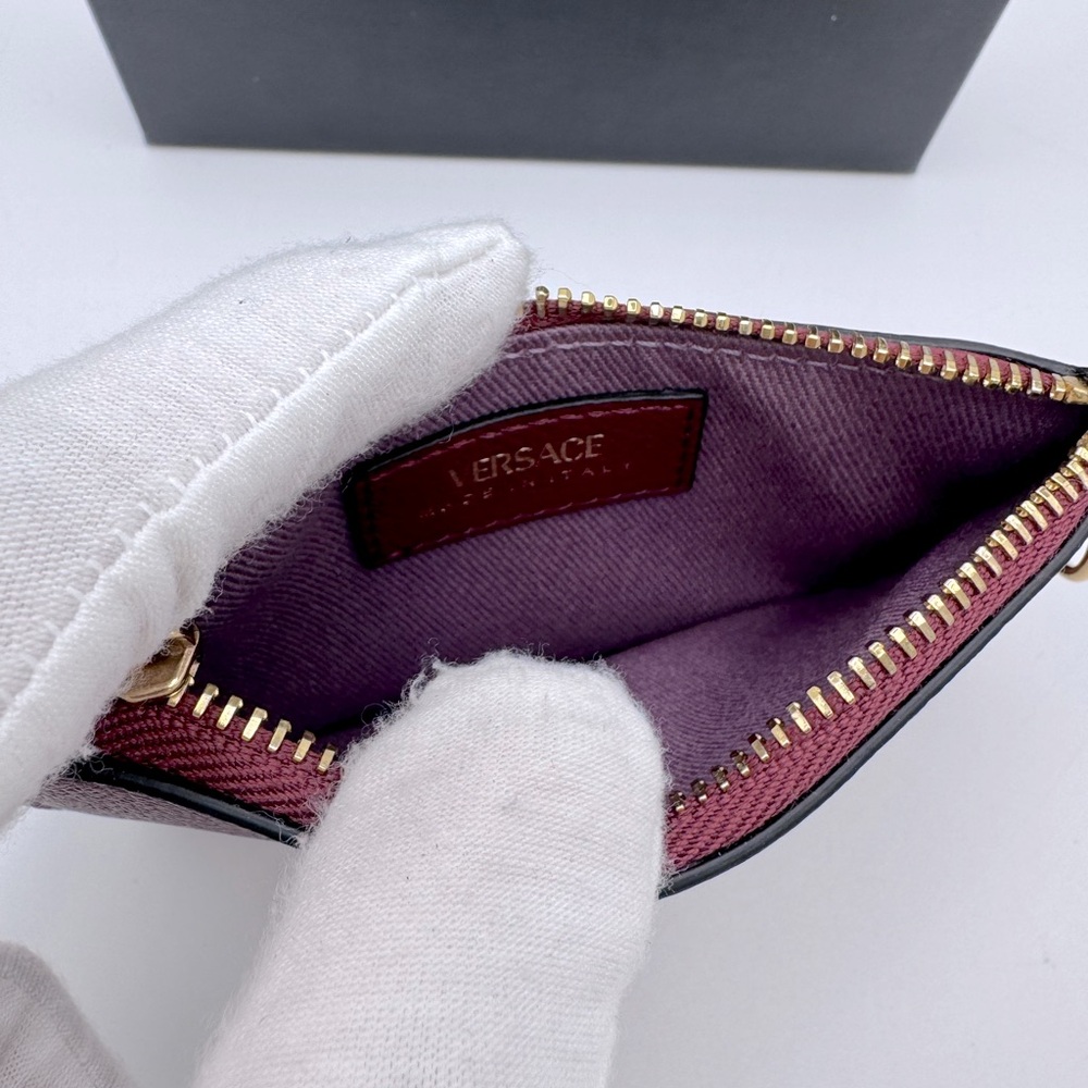 ‼️SOLD‼️VERSACE Grained Calfskin La Medusa Zip Card Case - Picture 11 of 11